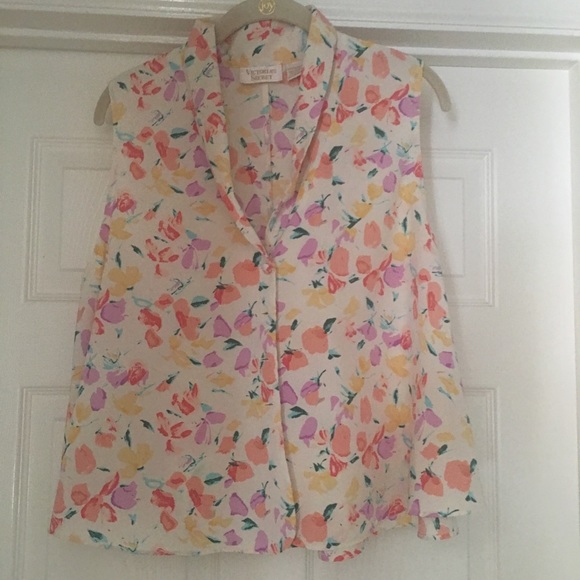 Vintage Victoria Secret shirt - Picture 5 of 5